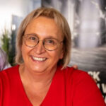 Portrait von Kundin Birgit als Referenz und Kundenstimme auf der Website von Rinker & Rinker.